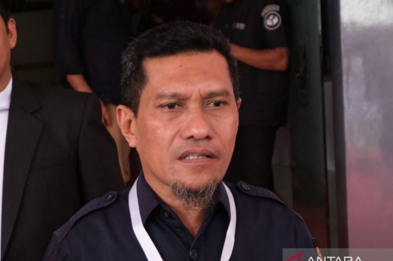 Ketua KPU Kota Kendari Jumwal Saleh. Antara/Azis Senong