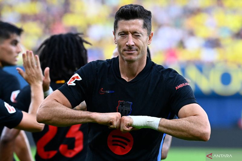 Lewandowski Cetak Dwigol, Barcelona Menang 5-1 atas Villarreal