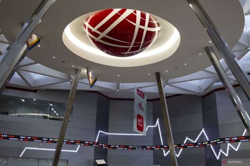 IHSG Diprediksi Variatif, Pelaku Pasar Respons Kebijakan Global