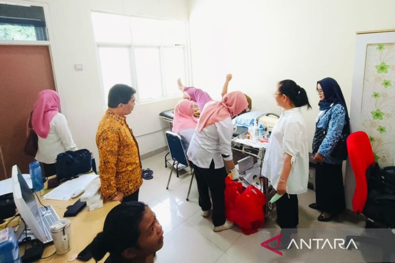 BKKBN Perwakilan Babel menggelar pelayanan KB serentak dalam rangka peringatan Hari Kontrasepsi Internasional 2024. (Antara/HO-Humas BKKBN Provinsi Babel)