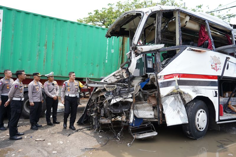 Kecelakaan Bus di Pati, Enam Orang Tewas dan Banyak Korban Luka