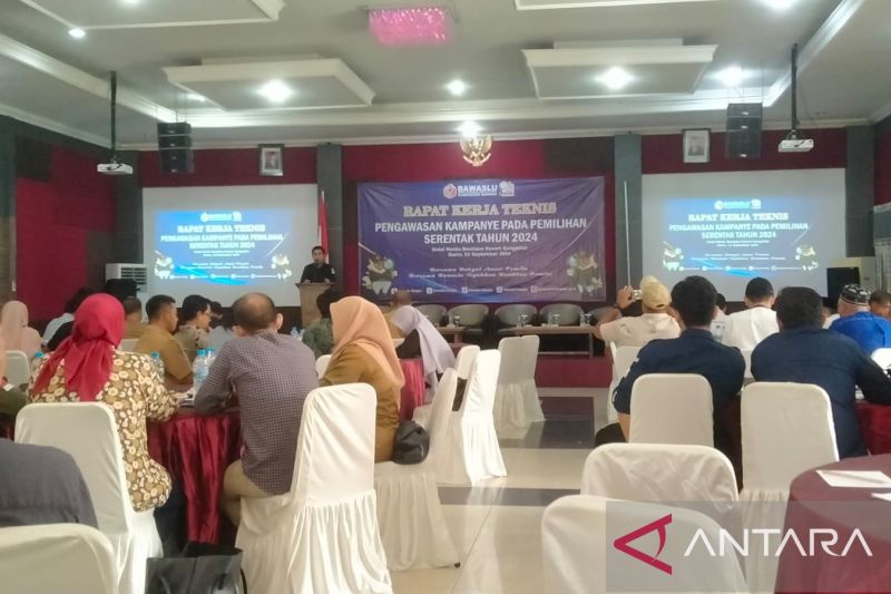 Rapat teknis pengawasan Pilkada 2024 di Bangka, Senin (23/9) (ANTARA/Kasmono)