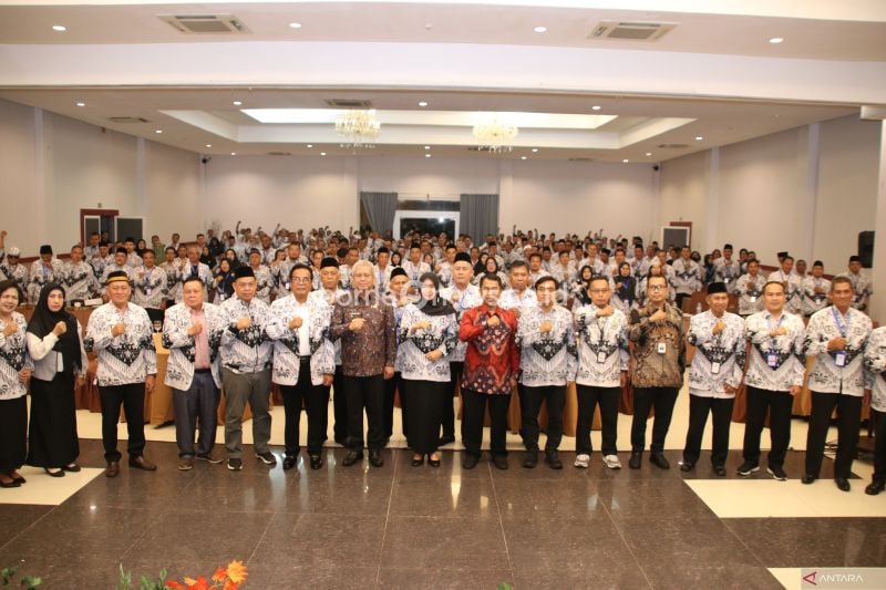 Gubernur Kalbar Ajak Guru Inovasi Metode Pembelajaran Menyenangkan