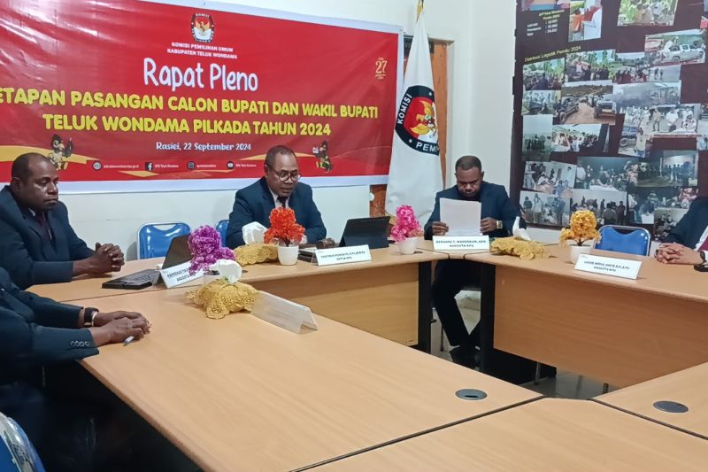 KPU Teluk Wondama Tetapkan Paslon HEMAT dan AMAN untuk Pilkada 2024