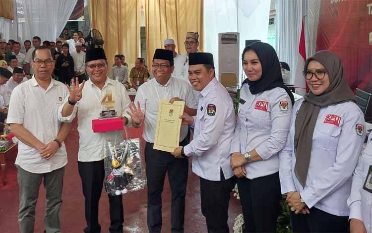Paslon Erlin Hardi - Alberkat Optimis Nomor Urut 4 Bawa Keseimbangan dan Kemenangan di Pilkada Kapuas 2024