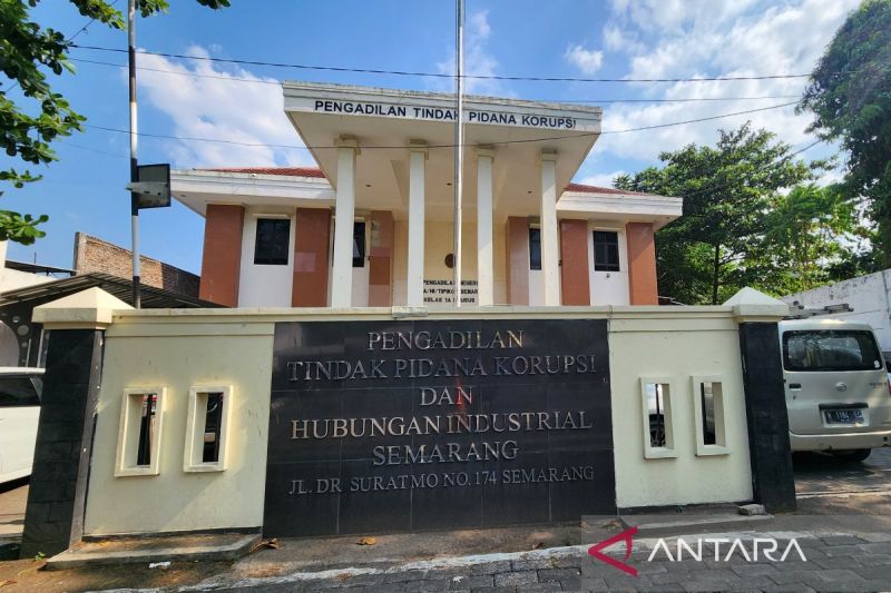 Pengadilan Semarang Bebaskan Terdakwa Korupsi Dana Pangan