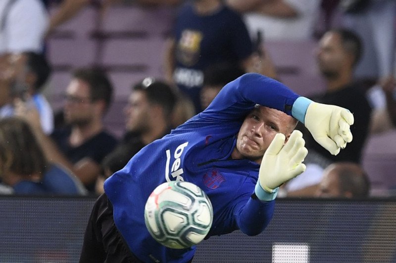 Kapten Barcelona Marc-Andre ter Stegen Jalani Operasi Lutut