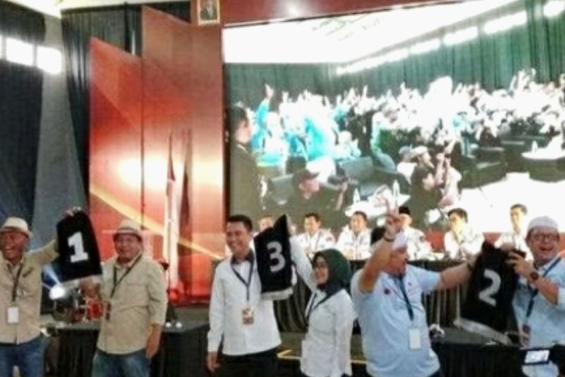 Pengundian nomor urut pasangan calon peserta Pilkada Subang. (ANTARA/HO-KPU Subang)