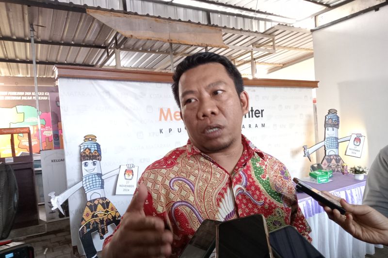 Ketua Komisi Pemilihan Umum (KPU) Kota Mataram Edy Putrawan. (ANTARA/Nirkomala)