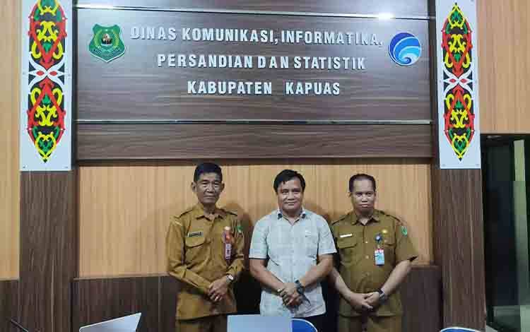 Anggota DPRD Kapuas Kunjungi Diskominfosantik, Bahas Terkait Jaringan BTS
