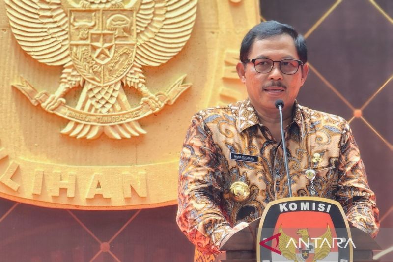 Pj Gubernur Jawa Tengah Nana Sudjana (ANTARA/I.C. Senjaya)