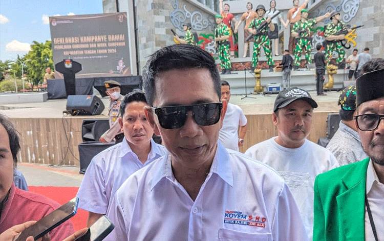 Calon Gubernur Kalteng nomor urut 2, Nadalsyah Koyem usai deklarasi damai di Bundaran Besar Palangka Raya, Selasa, 24 September 2024. (FOTO: HERMAWAN)
