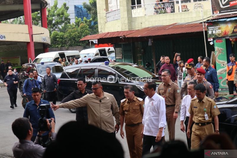 Presiden Jokowi Pamitan di Pasar Mawar, Minta Maaf kepada Masyarakat