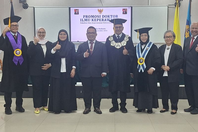 Eka Budiarto Raih Gelar Doktor dengan Predikat Summa Cum Laude