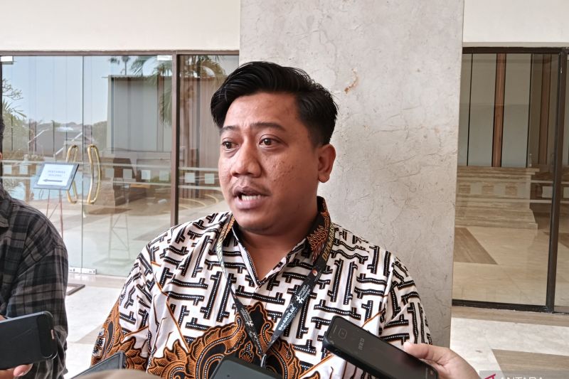 Ketua Badan Pengawas Pemilu (Bawaslu) Kota Semarang Arief Rahman. ANTARA/Zuhdiar Laeis