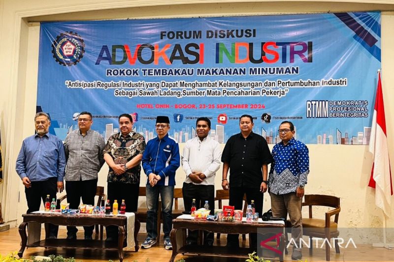 Kemnaker Carikan Solusi untuk Dampak Regulasi Sektor Tembakau