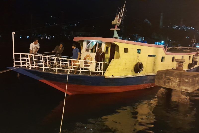 Distrik Navigasi Ambon Evakuasi Kapal Terajana di Perairan Seram