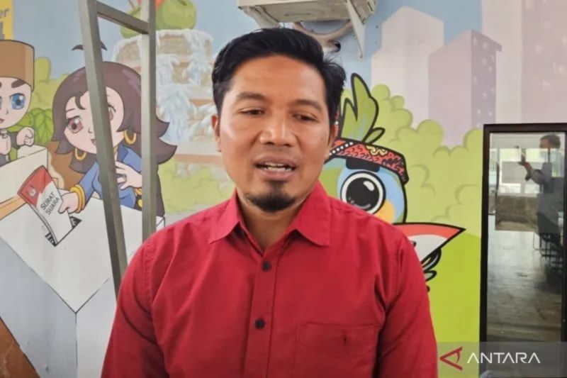 Arsip foto : Koordinator Divisi Penanganan Pelanggaran dan Penyelesaian Sengketa Bawaslu Kota Batu Mardiono ditemui di kantor KPU setempat, Minggu (22/9/2024). (ANTARA/Ananto Pradana)