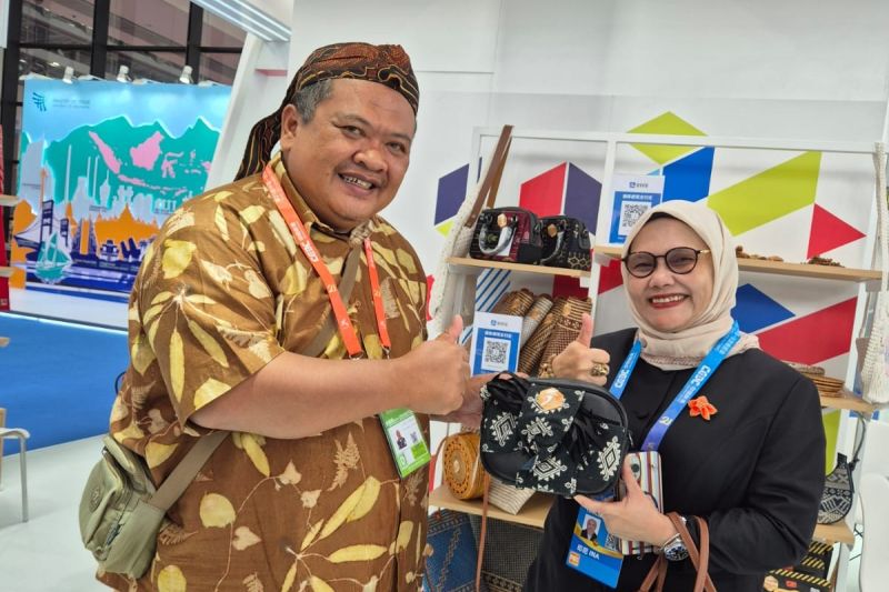 Produk usaha mikro, kecil, dan menengah (UMKM) binaan PT Pertamina (Persero) turut memeriahkan pameran internasional The 21st China ASEAN Expo 2024 (CAEXPO 2024) pada 24-28 September 2024 di Nanning, Guangxi, China. ANTARA/HO-Humas PT Pertamina (Persero)