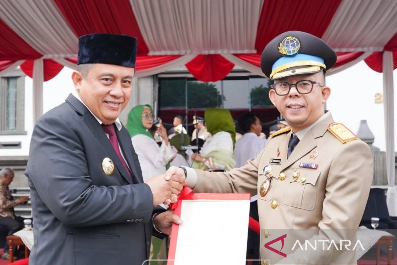 Pemerintah Kabupaten Bekasi Terima 65 Sertifikat Tanah Fasilitas Umum