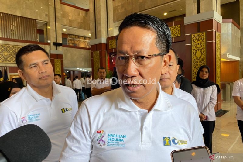Menkumham Atur Penggunaan Senjata Api untuk Petugas Imigrasi