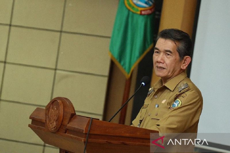 Pontianak Larang Penggunaan Kantong Plastik Mulai 2025