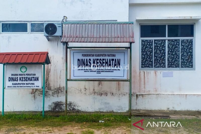 Papan kantor Dinas Kesehatan Kabupaten Natuna. ANTARA/Muhamad Nurman