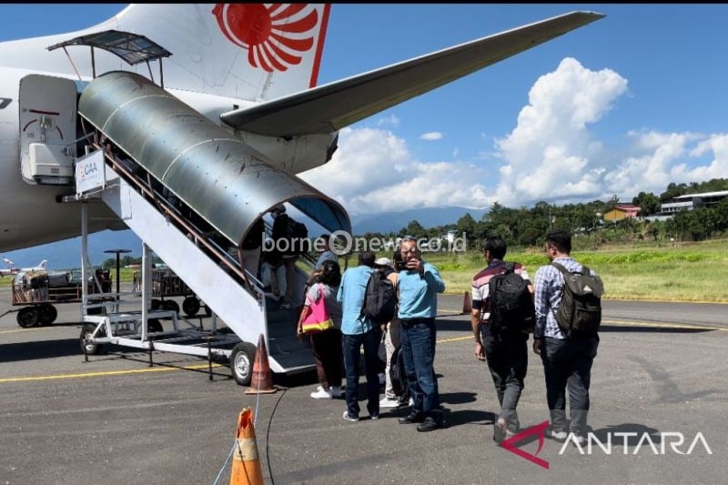 Imigrasi Manokwari Deportasi Tiga WNA China Karena Pelanggaran