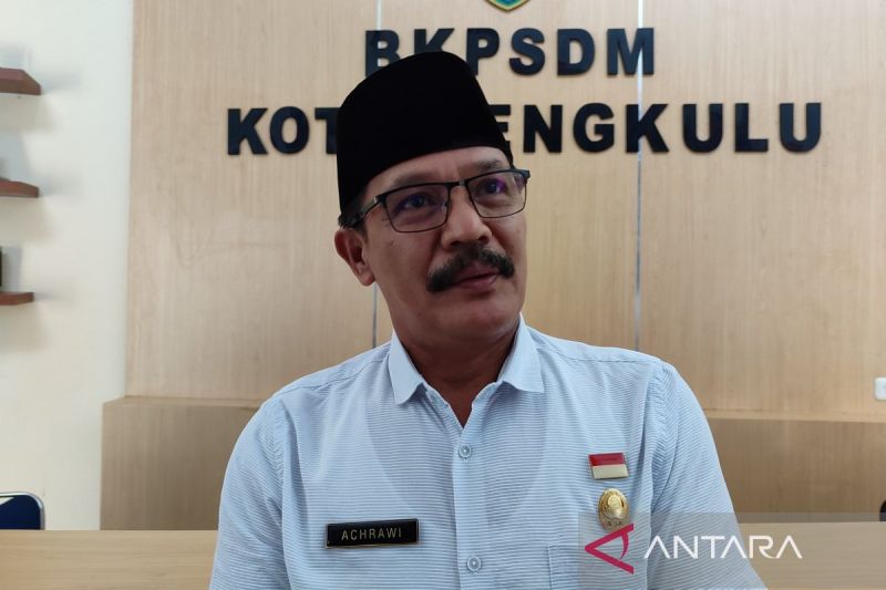 Kepala BKPSDM Kota Bengkulu Achrawi (25/9/2024). ANTARA/Anggi Mayasari