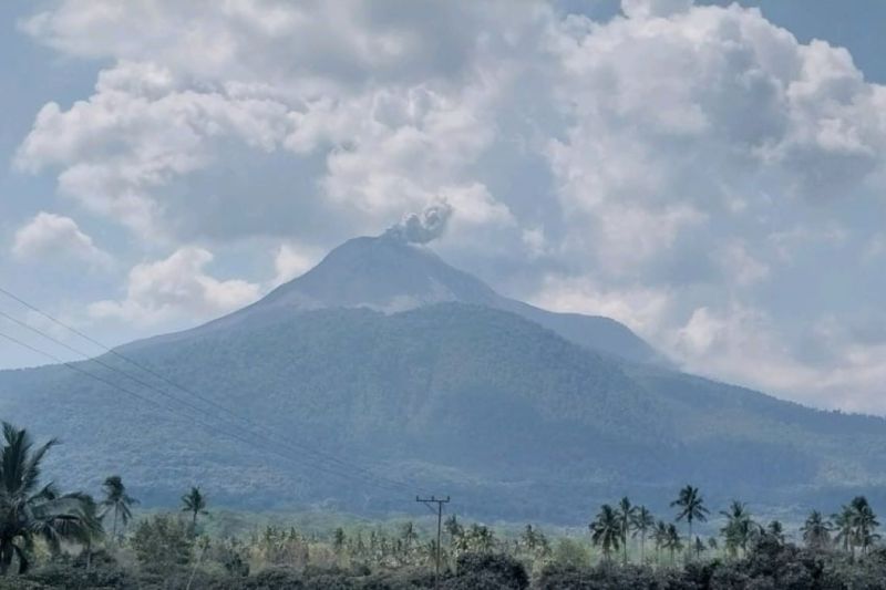 Penurunan Aktivitas Vulkanik Gunung Lewotobi Laki-Laki, Waspadai Lahar