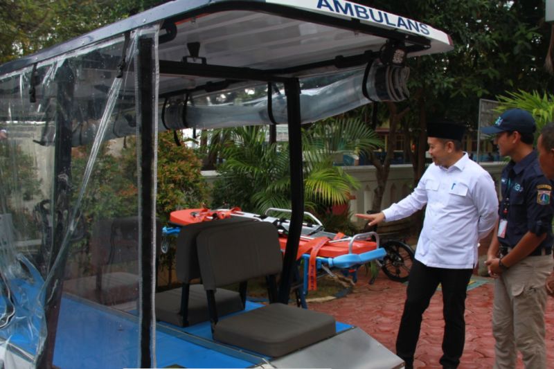 Pemerintah Kabupaten Kepulauan Seribu Terima Bantuan Ambulans Listrik