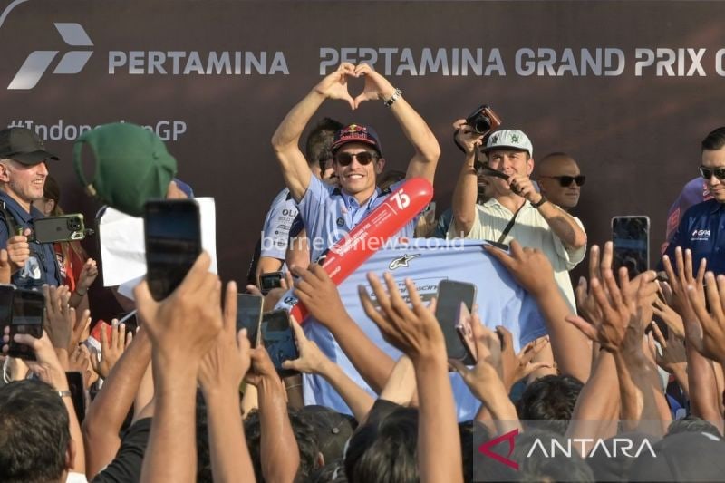 Sandiaga Targetkan 100.000 Wisatawan untuk MotoGP Mandalika 2024