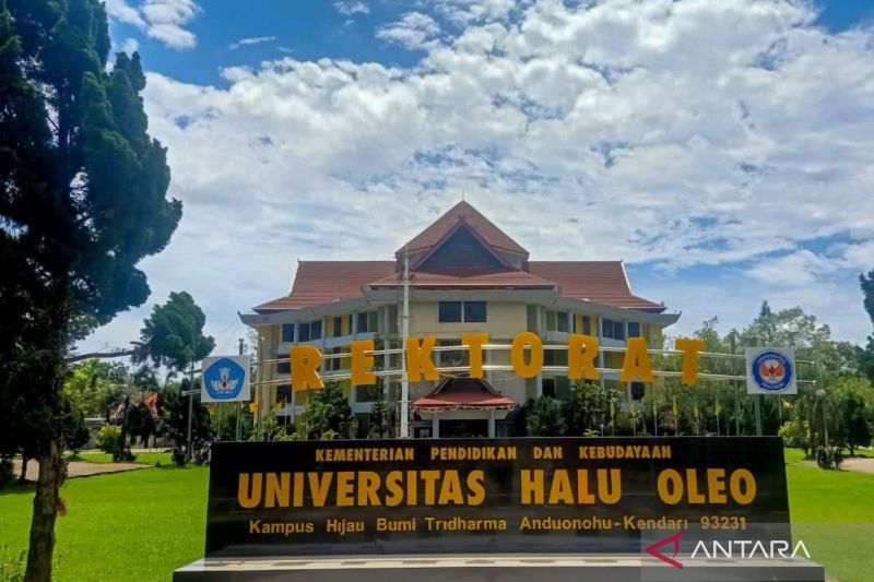 Rektorat Universitas Halu Oleo. (ANTARA/La Ode Muh Deden Saputra)