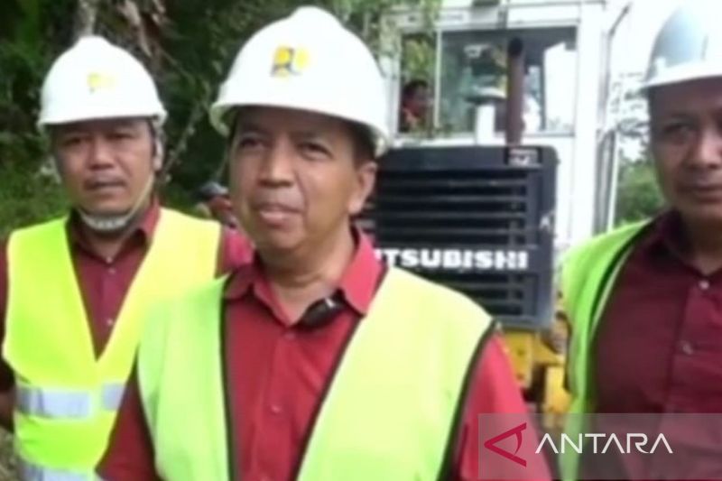 Kepala Dinas Pekerjaan Umum Tata Ruang Kabupaten Cianjur, Jawa Barat Eri Rihandiar.(ANTARA/Ahmad Fikri).