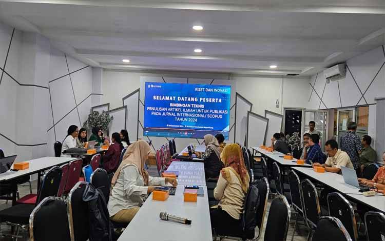 Dekan Fakultas Ekonomi dan Bisnis USU Menjadi Narasumber di North Sumatera Research Forum 2024