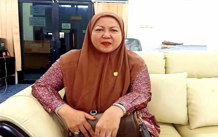 Henny Rosgiaty Rusli Ditunjuk Jadi Waket II DPRD Barito Utara