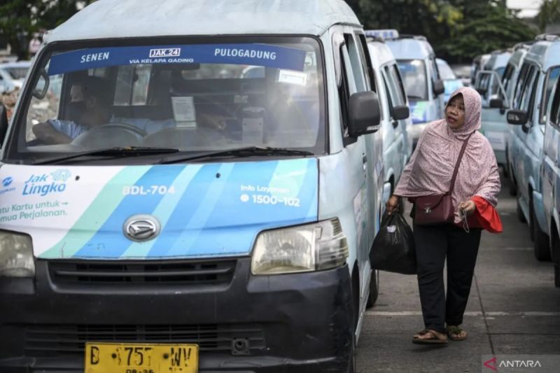 Rano Karno janji tingkatkan JakLingko gratis untuk warga Jakarta
