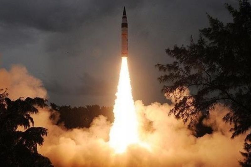 Kementerian Pertahanan China mengatakan bahwa peluncuran rudal balistik antar benua (ICBM) pertama miliknya sepenuhnya sah dan masuk akal, sebagaimana dilaporkan media lokal pada Kamis (26/9/2024)/ ANTARA/Anadolu/py