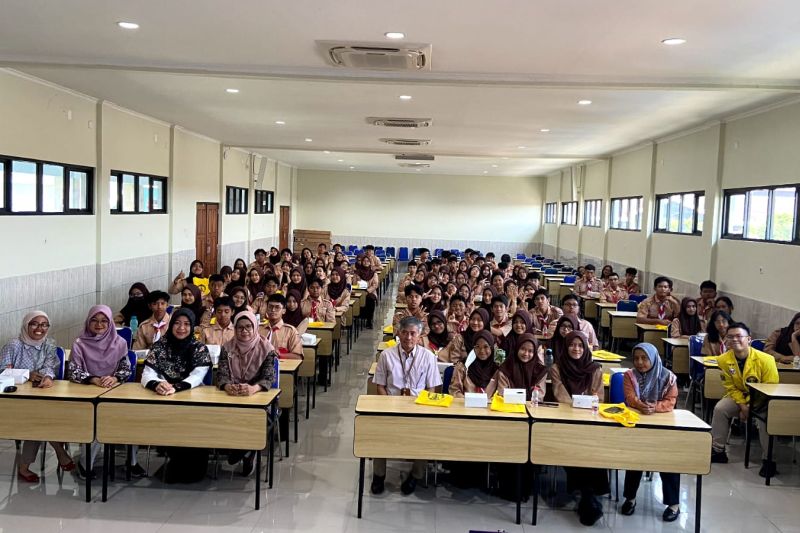 Edukasi Gizi untuk Remaja Cegah Anemia dan Stunting di Depok