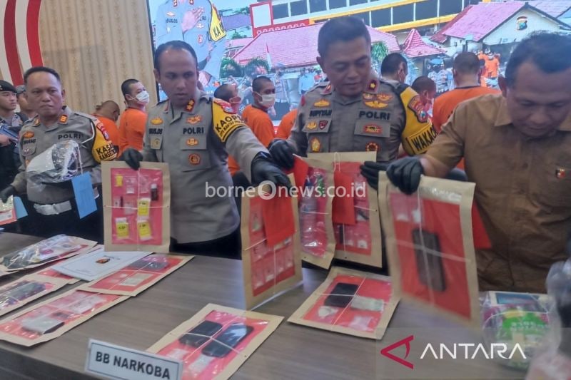 Polres Madiun Kota Tangkap 12 Tersangka Narkoba Sabu dan Ekstasi