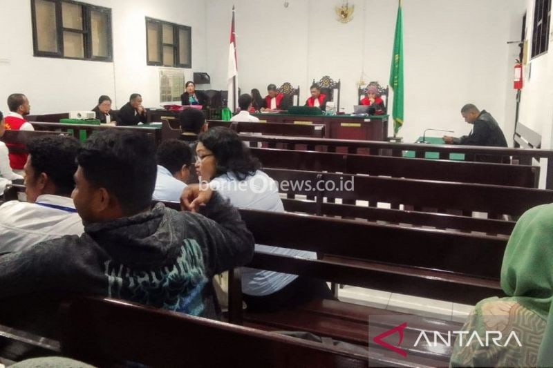 Hakim PN Ambon Vonis Terdakwa Narkoba 2,5 Tahun Penjara