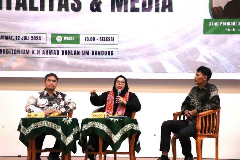 Anggota Dewan Pers, Asep Setiawan pada sebuah acara. ANTARA FOTO/Ho-UMJ (1)