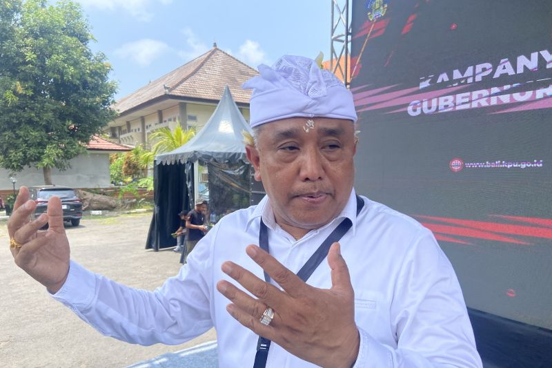 Ketua KPU Bali I Dewa Agung Gede Lidartawan diwawancara soal DPT Pilkada Bali, Denpasar, Kamis (26/9/2024), ANTARA/Ni Putu Putri Muliantari