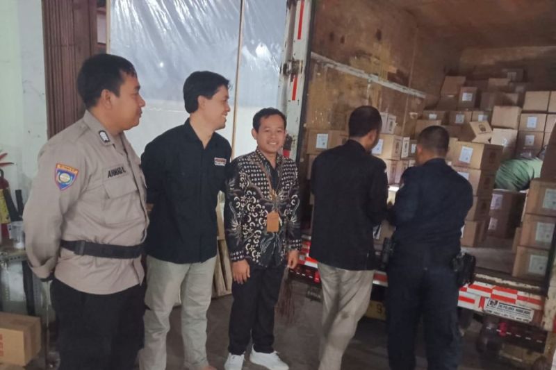 KPU Jepara Siapkan Logistik untuk Pilkada 2024 Awal Pengiriman