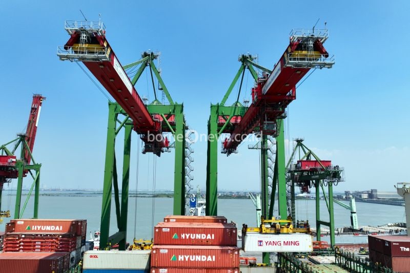Peningkatan Kunjungan Kapal di Terminal Teluk Lamong Capai 8 Persen