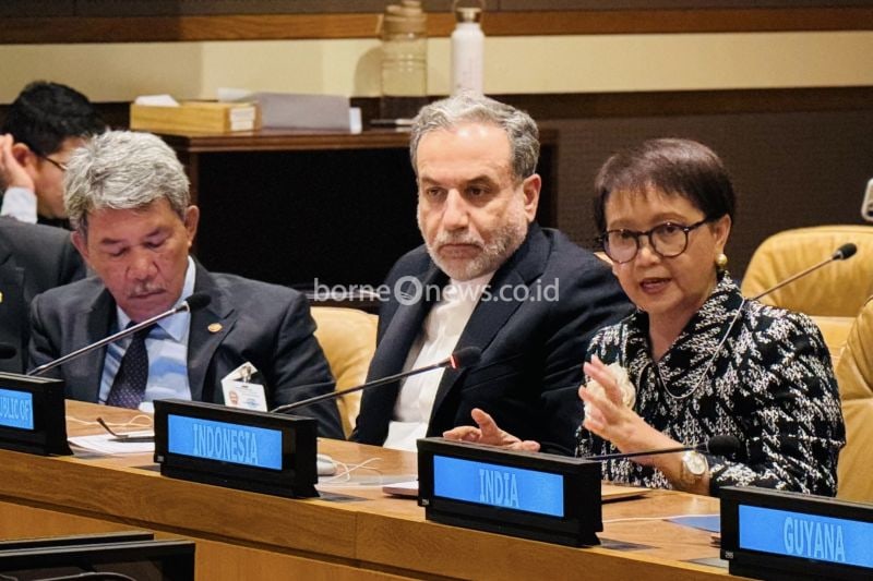 Menteri Luar Negeri RI Retno Marsudi (kanan) menyampaikan pernyataannya dalam Pertemuan Tingkat Menteri Komite GNB untuk Palestina yang digelar di sela-sela Sidang ke-79 Majelis Umum Perserikatan Bangsa-Bangsa (PBB) di New York, Kamis (26/9/2024) waktu setempat. ANTARA/HO-Kemlu RI.