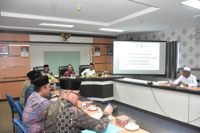 Sekda Bengkalis, dr Ersan Saputra saat memimpin rapat peringatan Hati Santri Tingkat Provinsi Riau yang rencananya akan dilaksanakan di Pulau Bengkalis. ANTARA/HO-Diskominfotik Bengkalis