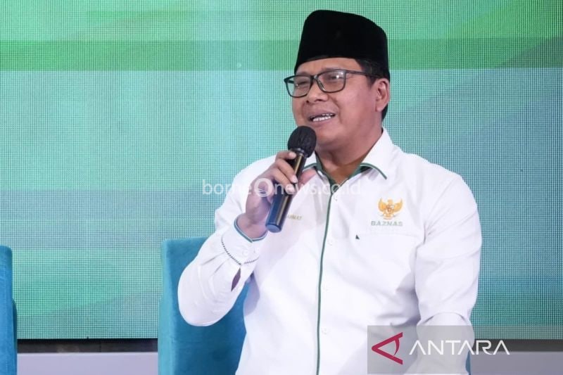 Deputi II Badan Amil Zakat Nasional (Baznas) RI Imdadun Rahmat dalam Rapat Koordinasi Nasional (Rakornas) Baznas 2024 di Balikpapan pada Kamis (26/9/2024). (ANTARA/HO-Baznas RI)