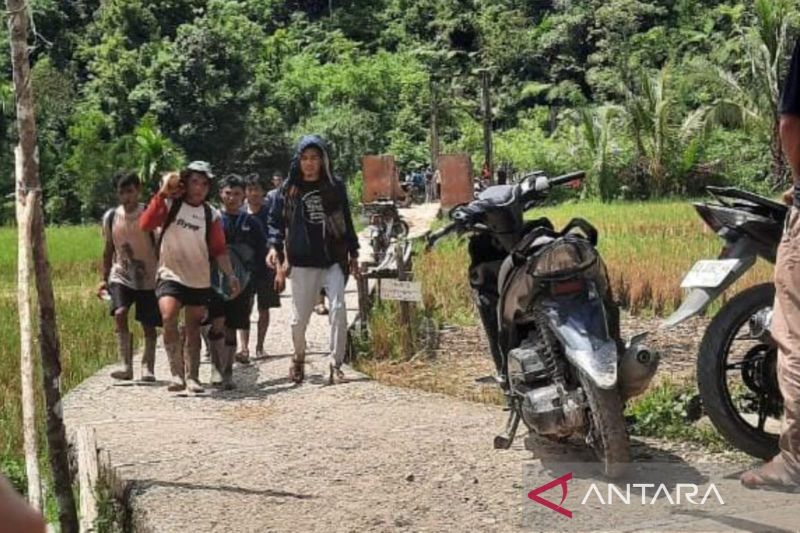 Longsor di Solok, 15 Pekerja Tambang Tewas Tertimbun Tanah