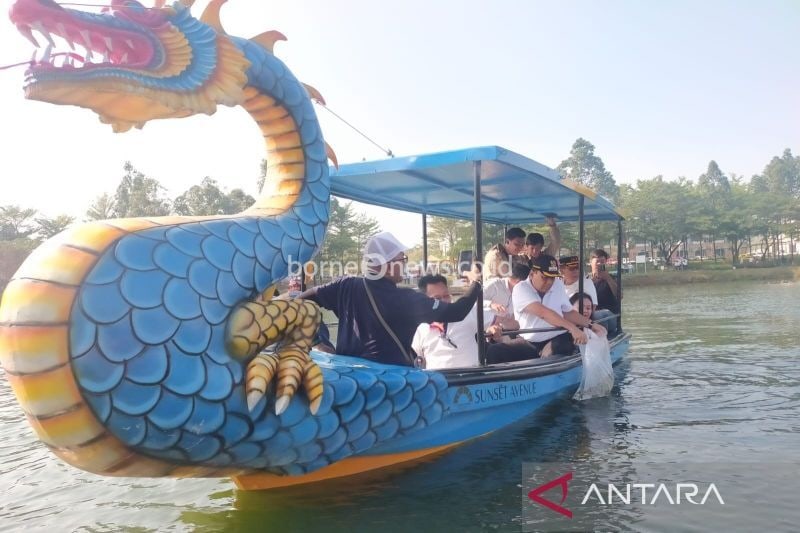 Penebaran 10 Ribu Benih Ikan Endemik di Waduk Citra 8 Jakarta
